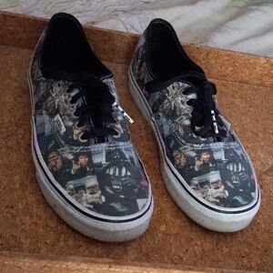 VANS Graphic Star Wars Print Sneakers Mens Sz. 7.5 Womens Sz. 9